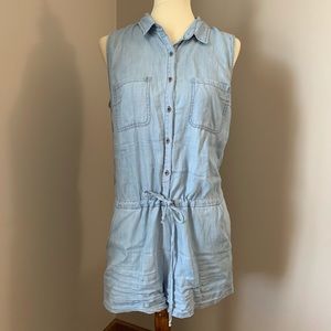 ✨DENIM ROMPER✨